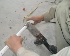 洱源漏水维修电话